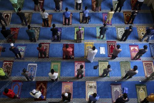 SOLAT JUMAAT PERTAMA DI BULAN RAMADAN 2021