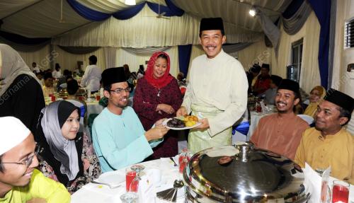 DATUK SERI MOHAMAD HASAN