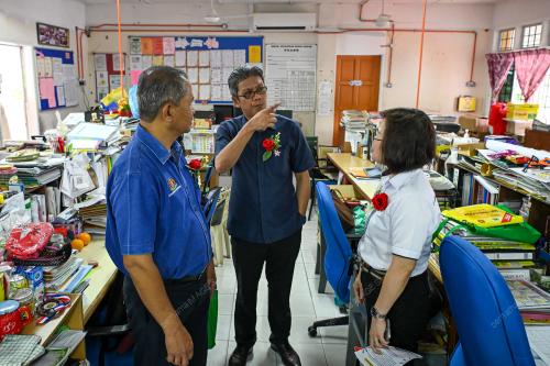 NS08_16122025_SEKOLAH_ANGKAT