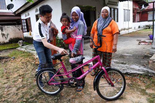 NS08_17042018_ACONG_BANTU