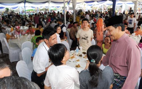 NS08_19082012_MOHAMAD_RAYA