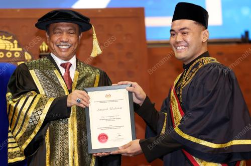DATUK MOHAMMAD YUSOF APDAL
