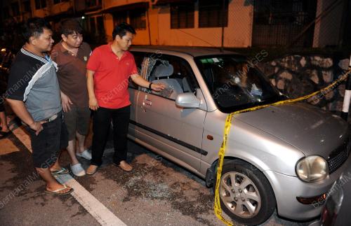 NS08_22012012_KERETA_ROSAK