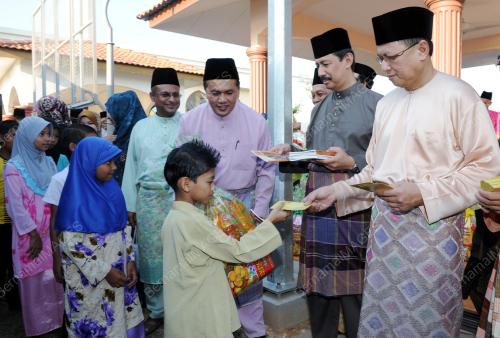 DR MOHD PUAD ZARKASHI
