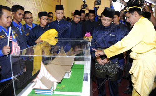 NS08_24012013_RAIS_SILAT