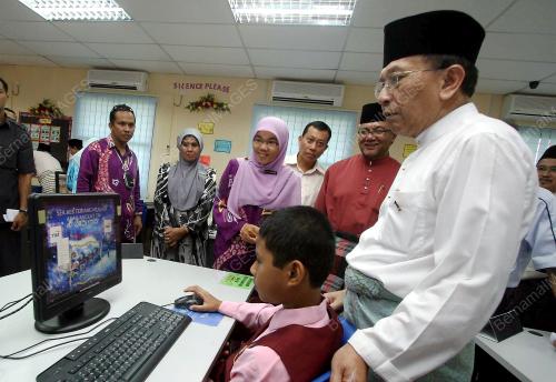 RAIS YATIM