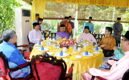 NS08_25072015_RUMAH_TERBUKA