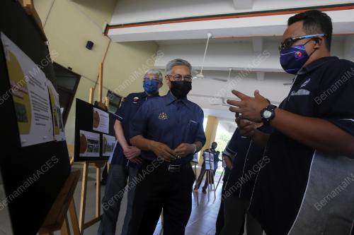 DATUK DR MANSOR OTHMAN
