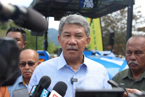DATUK SERI MOHAMAD HASAN