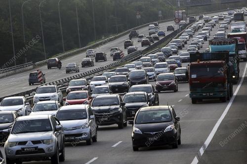 TINJAUAN ALIRAN TRAFIK PLUS DAN ANTARA BANDAR