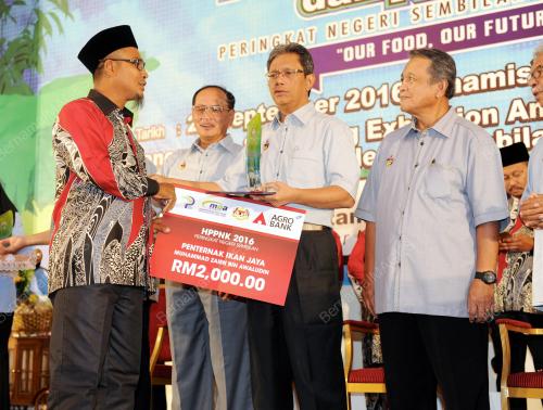 NS08_29092016_HARI_PELADANG
