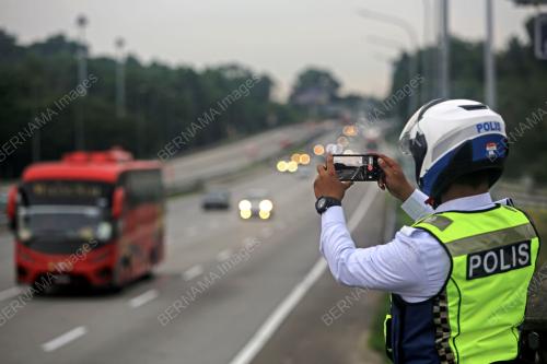 LEBUHRAYA UTARA-SELATAN (PLUS)