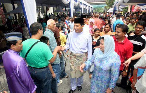 RUMAH TERBUKA
