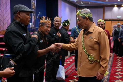 DATUK SERI AMINUDDIN HARUN