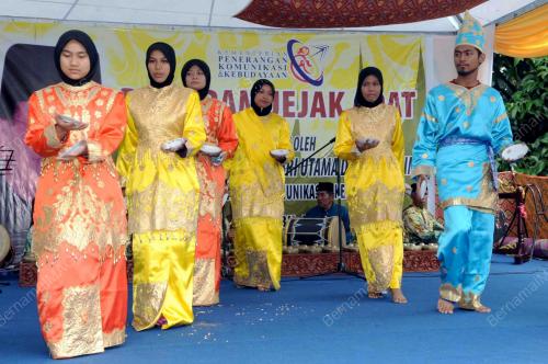 DATUK SERI DR RAIS YATIM