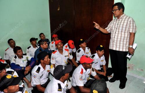 NS09_06112013_OPS_JAGA