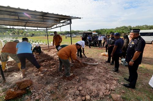 JENAZAH DUA BERADIK LEMAS