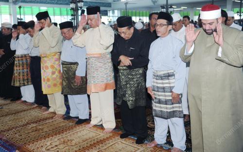 NS09_10022012_PM_SEMBAHYANG