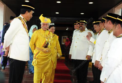 NS09_11042016_SIDANG_DUN