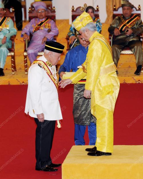 NS09_14012013_TUANKU_MUHRIZ