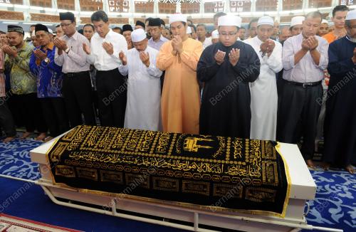 NS09_14102015_FIRDAUS_KEBUMI
