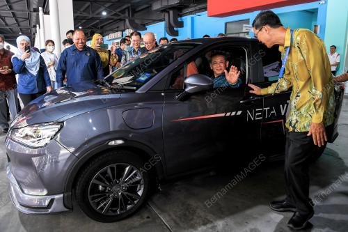 DATUK SERI AMINUDDIN HARUN