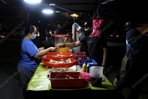 TINJAUAN PASAR MALAM