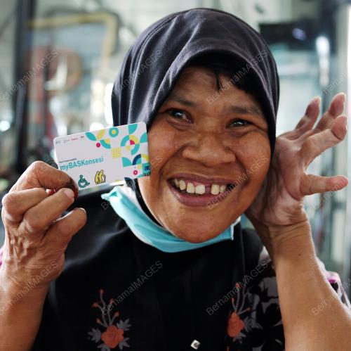 HAMIDAH SYUKUR