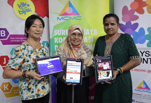 PROGRAM MEMPERKASA WARGA EMAS