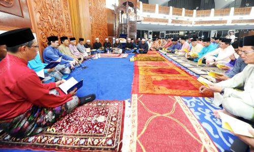 NS09_17012017_MUHRIZ_TAHLIL