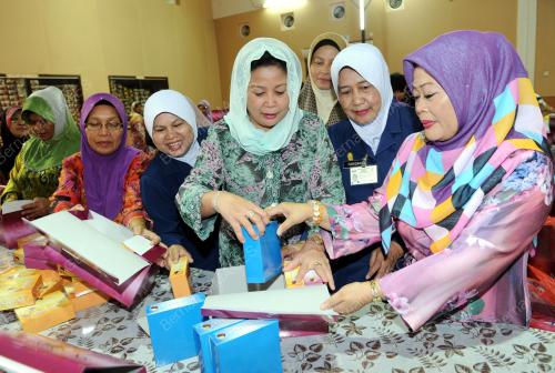 NS09_17072013_PEKERTI_KUIH