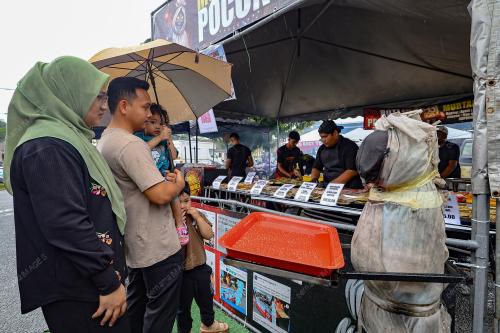 NS09_20022026_MURTABAK_POCONG