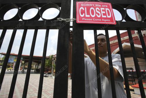 SOLAT JUMAAT DITANGGUH DI SELURUH NEGARA