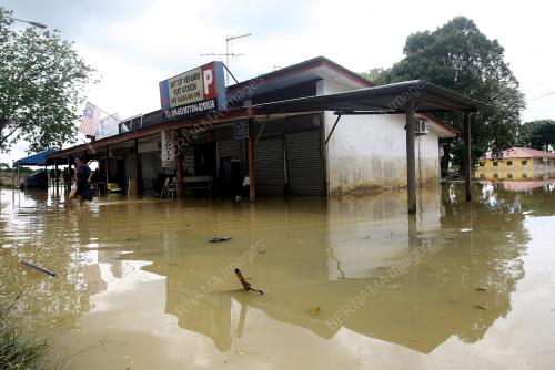 BANJIR LINGGI