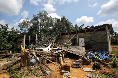 BENCANA ANGIN RIBUT DI GUGUSAN FELDA JELAI