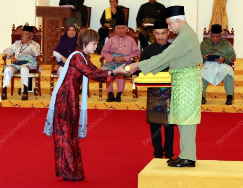 TUANKU MUHRIZ TUANKU MUNAWIR
