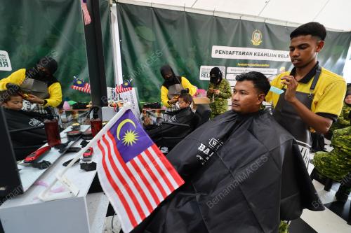 PERKHIDMATAN GUNTING RAMBUT PERCUMA RELA
