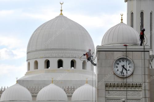 PEMBERSIHAN MASJID SRI SENDAYAN