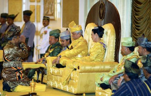 TUANKU MUHRIZ IBNI ALMARHUM TUANKU MUNAWIR