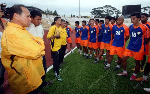 WAN JAMAK WAN HASSAN