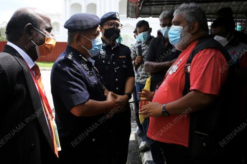 PENYERAHAN MEMORANDUM MASALAH TANAH GATCO