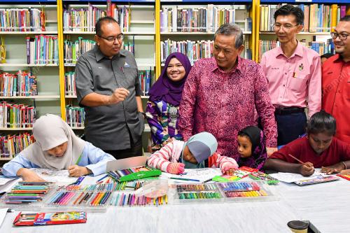 DATUK SERI AMINUDDIN HARUN