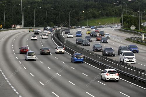TINJAUAN ALIRAN TRAFIK PLUS