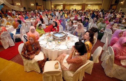 DATIN SERI NOORAINEE ABDUL RAHMAN