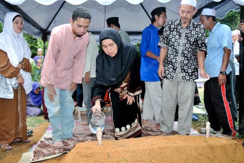 ADUN JOHOL MENINGGAL DUNIA