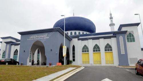 NS10_04102017_TUANKU_MUHRIZ