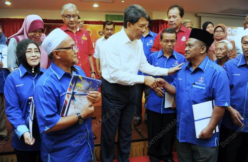 NS10_06022017_MOHAMAD_KRT