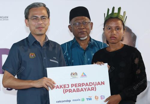 FAHMI FADZIL