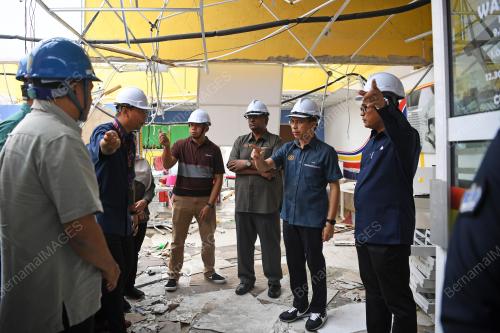 FAHMI FADZIL