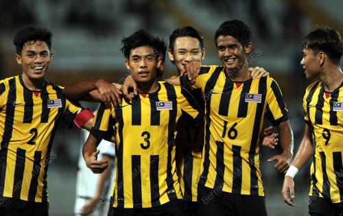 NS10_06102016_BOLA_SEPAK